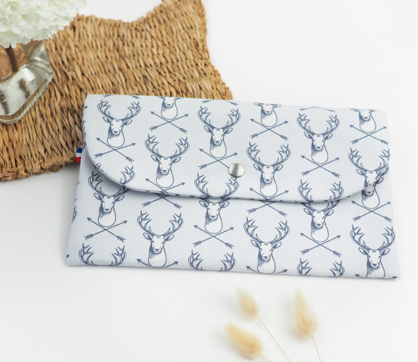 Pochette de rangement plate bleu ciel à motif moderne de tete de cerf