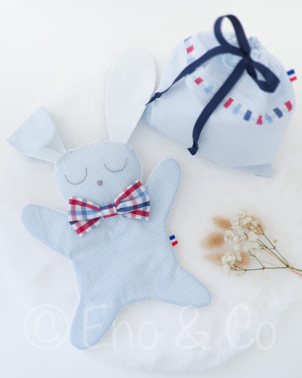 Doudou Lapinou tout doux et son pochon