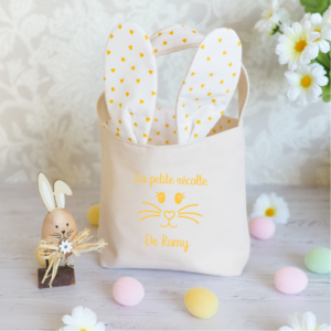Panier de pâques lapin motifs coeurs jaunes