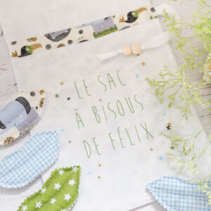 Sac à bisous blanc, Vert et bleu avec un motif d'animaux de la jungle enfantin